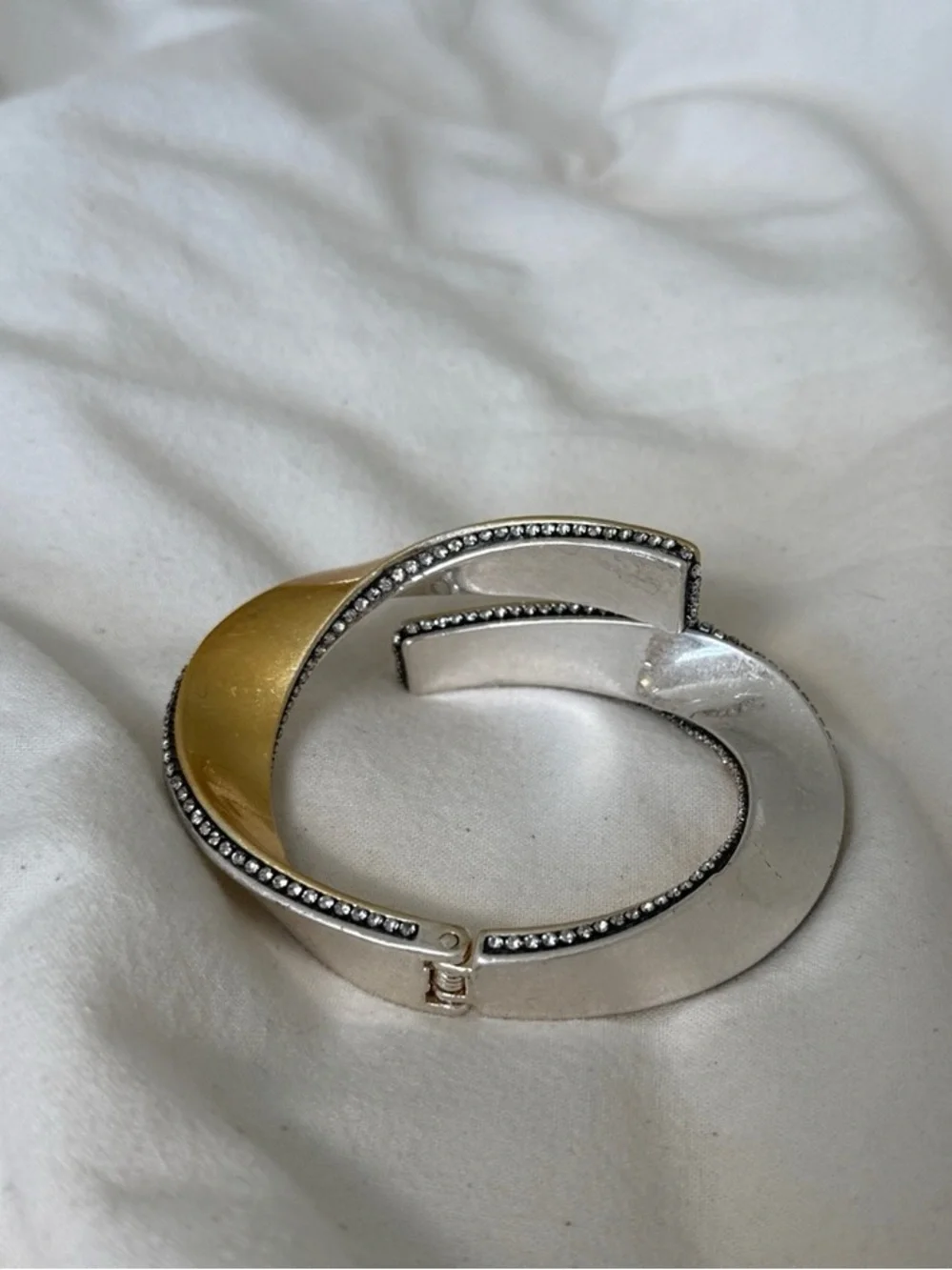 NWOT. Zara Gold/Silver Women's Sparkly Combination Bracelet.